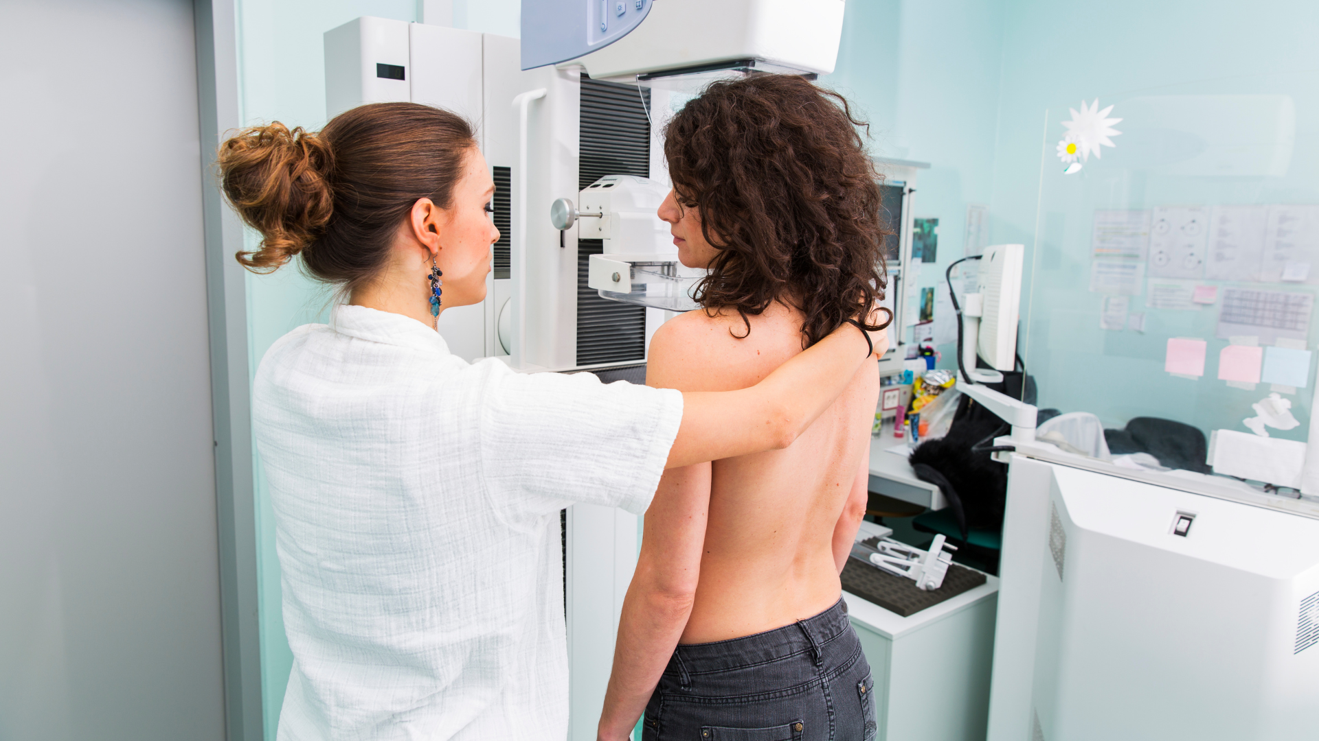 No momento você está vendo Você sabe a diferença entre Mamografia e Ultrassonografia das Mamas?